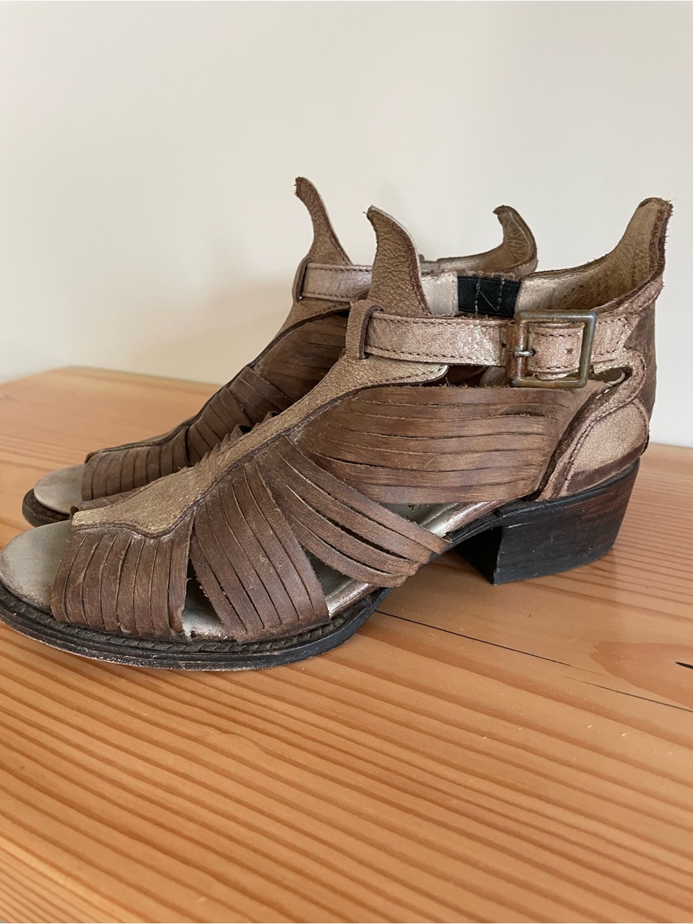 Arrow Distressed Brown Strappy leather gladiator sandals